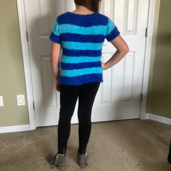 Justice striped super soft short sleeve  blue “V” neck sweater girl’s size 16 - Picture 3 of 10